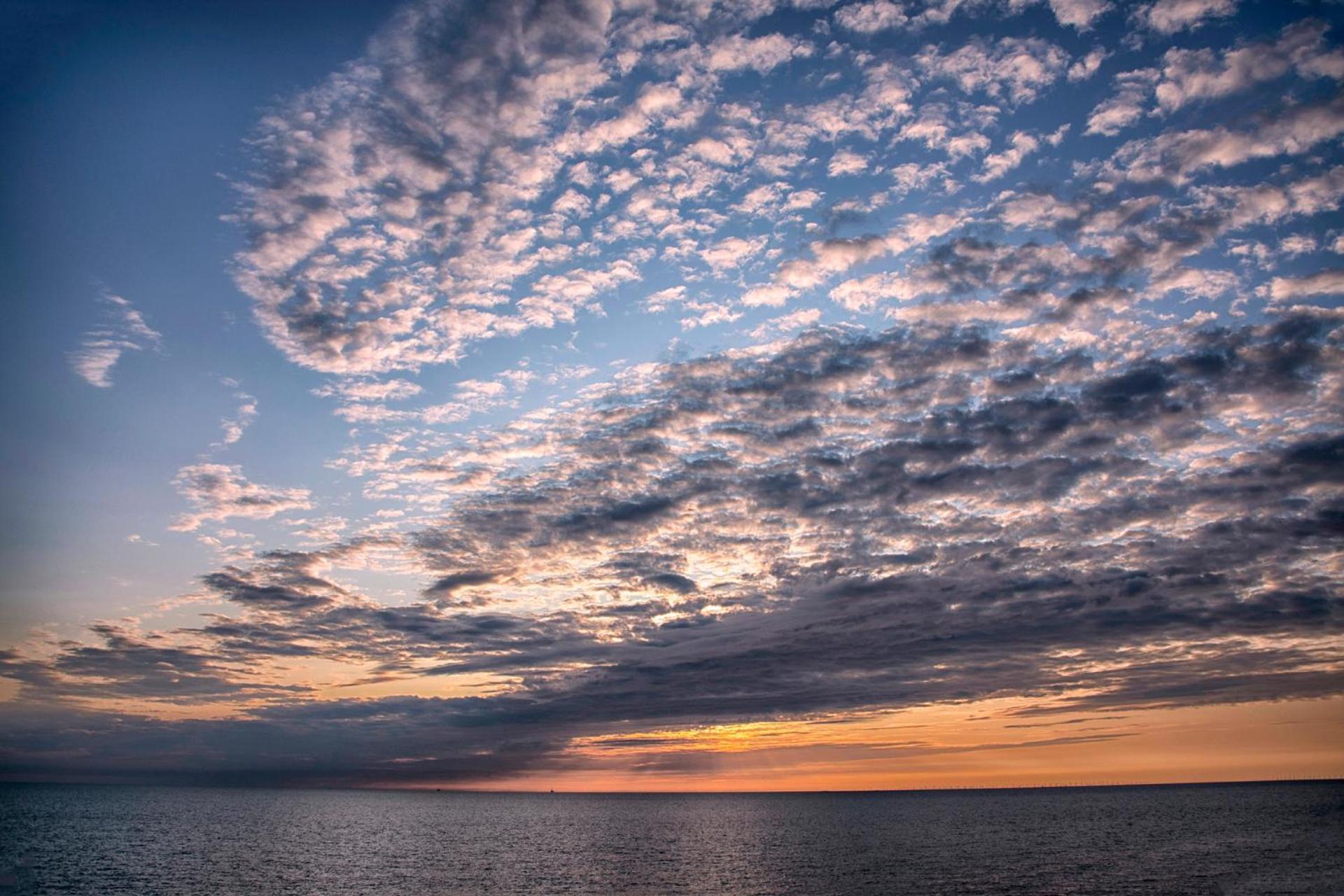 Boulevard Hotel Blackpool Exteriér fotografie Sunset over the Atlantic Ocean