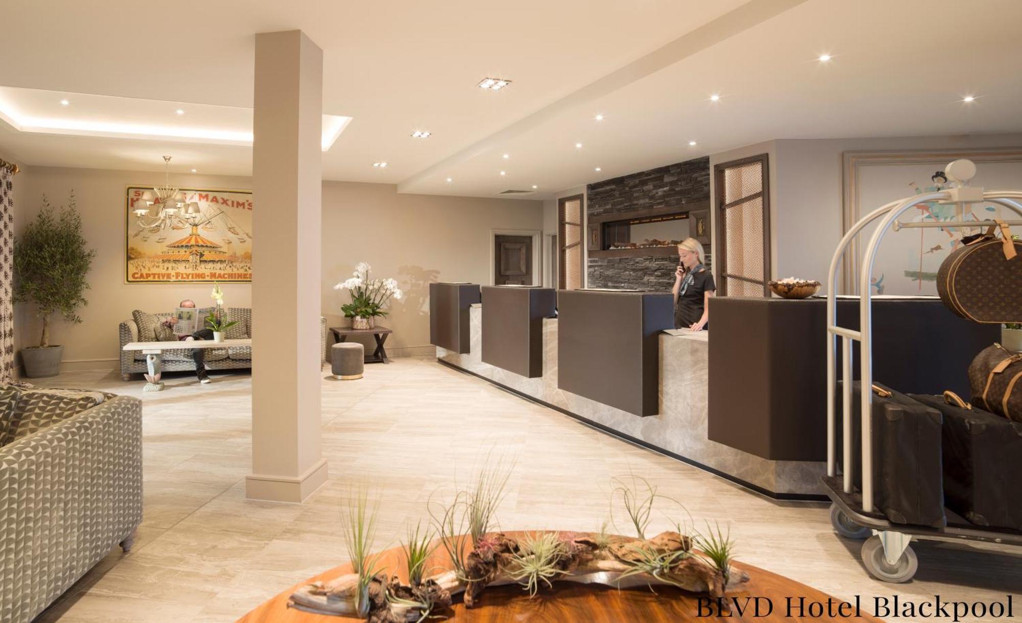 Boulevard Hotel Blackpool Exteriér fotografie Reception